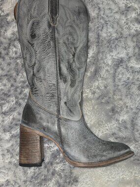 Freebird Jackson Boots — Ice — Size 9